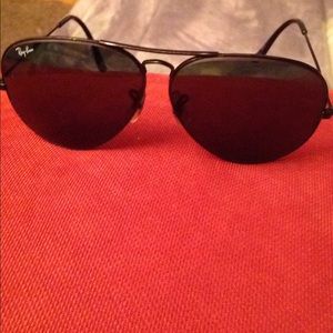 Ray-Ban Polarized Aviator 58mm Sunglasses.